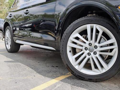 2018 Audi Q5 2.0T Premium Plus