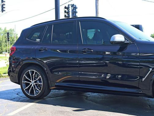 Black 2018 BMW X3 M40i