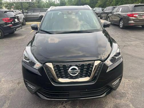 2020 Nissan Kicks SR