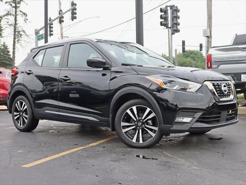2020 Nissan Kicks SR