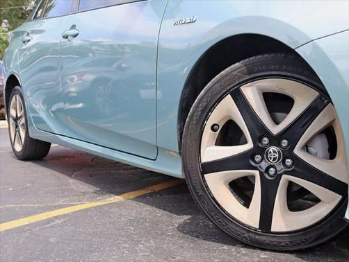 2016 Toyota Prius Four
