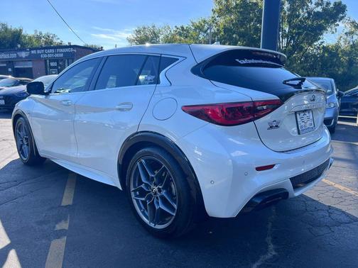 2018 INFINITI QX30 Sport
