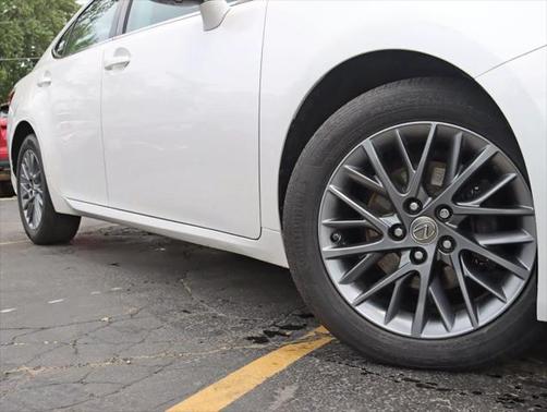 2018 Lexus ES 350 Base