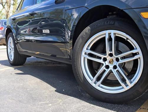 2019 Porsche Macan Base