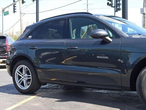 2019 Porsche Macan Base