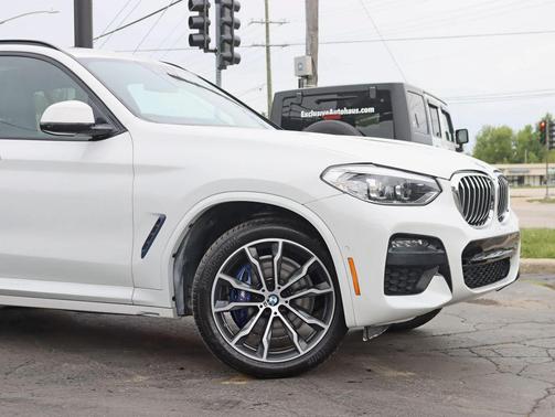 White 2021 BMW X3 xDrive30e