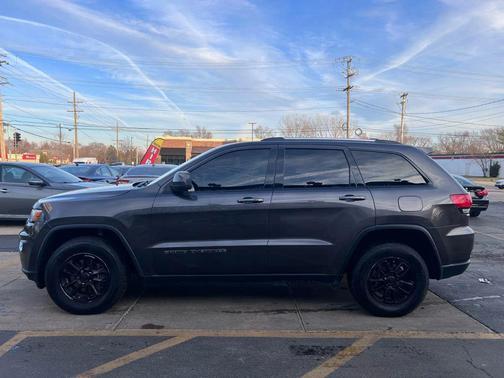 2018 Jeep Grand Cherokee Laredo E