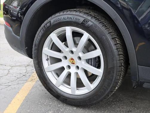 2019 Porsche Cayenne Base