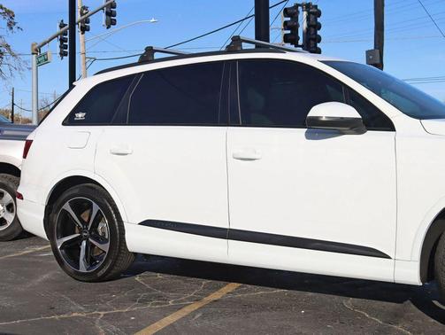 2019 Audi Q7 55 Premium Plus