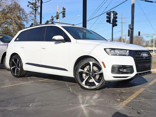 2019 Audi Q7 55 Premium Plus