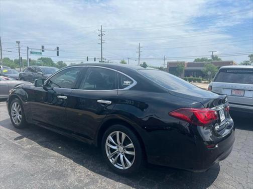 2015 INFINITI Q70 5.6X
