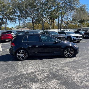 2017 Volkswagen Golf GTI 2.0T S 4-Door