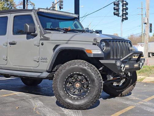 2019 Jeep Wrangler Unlimited Sahara