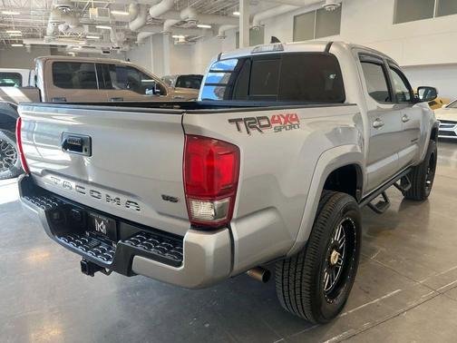 2017 Toyota Tacoma TRD Sport