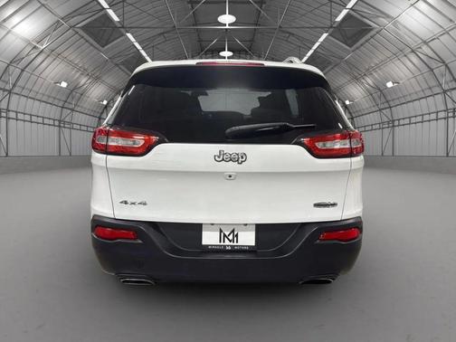 Bright White Clearcoat 2017 Jeep Cherokee Sport
