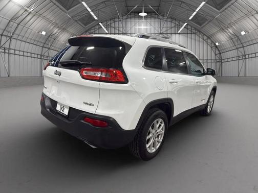 Bright White Clearcoat 2017 Jeep Cherokee Sport