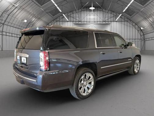 Gray 2016 GMC Yukon XL Denali