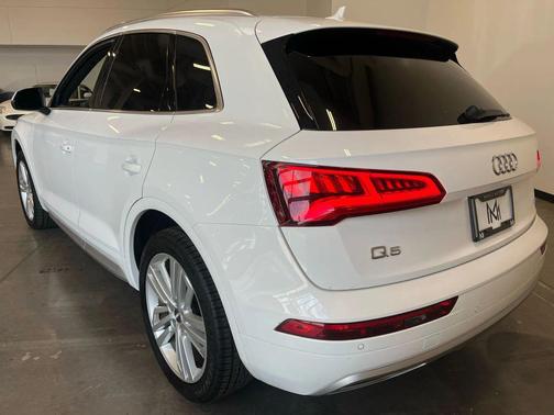 2019 Audi Q5 2.0T Premium Plus