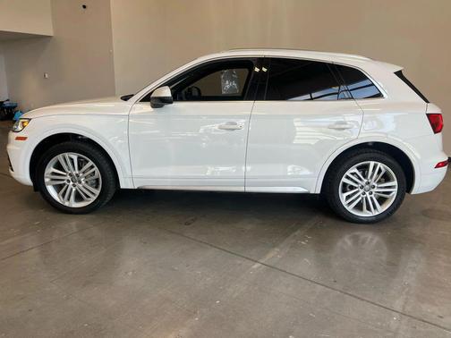 2019 Audi Q5 2.0T Premium Plus