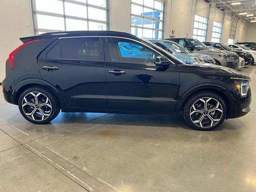 2023 Kia Niro Touring