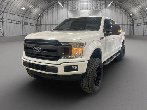 White 2019 Ford F-150 Lariat