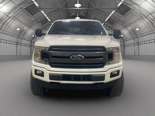 White 2019 Ford F-150 Lariat