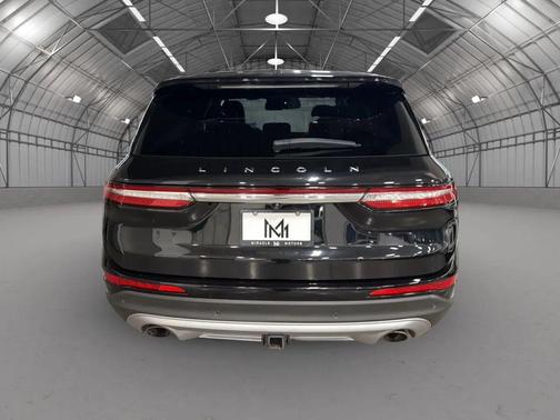 Infinite Black 2021 Lincoln Corsair Standard
