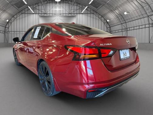 Scarlet Ember Tintcoat 2021 Nissan Altima SR FWD