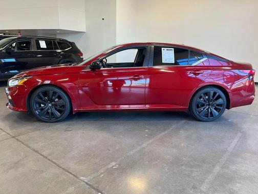 Scarlet Ember Tintcoat 2021 Nissan Altima SR FWD
