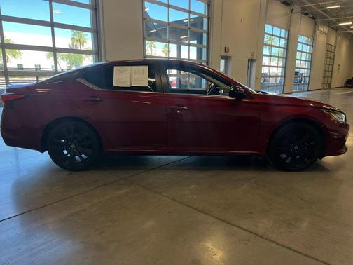Scarlet Ember Tintcoat 2021 Nissan Altima SR FWD