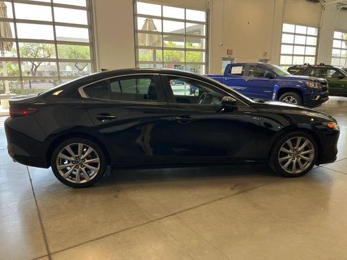 2019 Mazda Mazda3 FWD w/Preferred Package