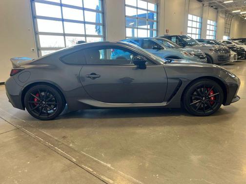 2024 Toyota GR86 Premium