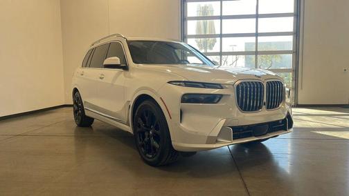 2023 BMW X7 xDrive40i