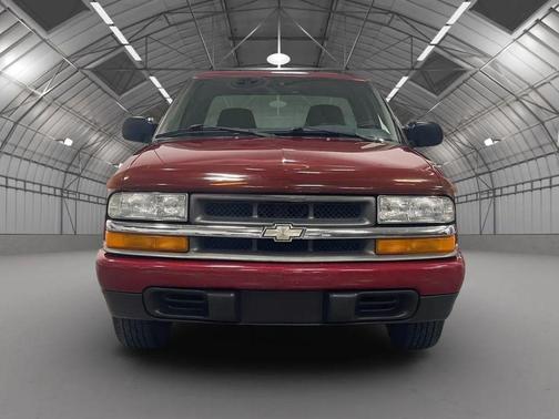 Barcelona Red 2003 Chevrolet S-10 Base