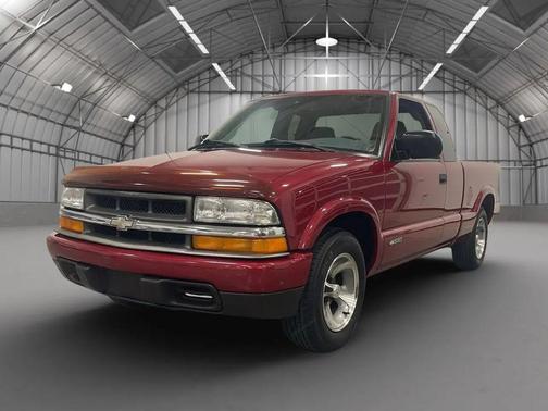Barcelona Red 2003 Chevrolet S-10 Base