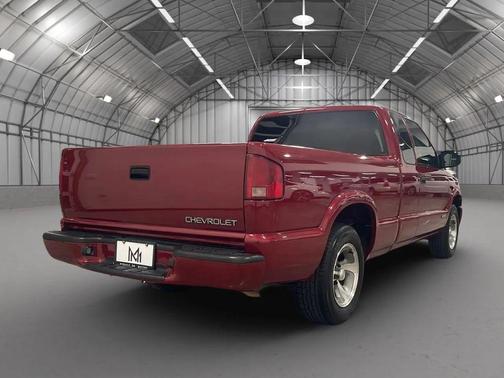 Barcelona Red 2003 Chevrolet S-10 Base
