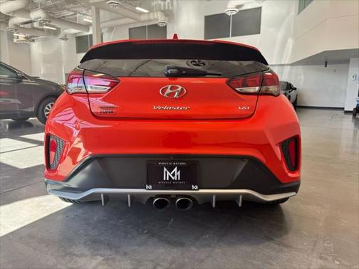 2019 Hyundai Veloster Base