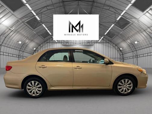 2013 Toyota Corolla LE