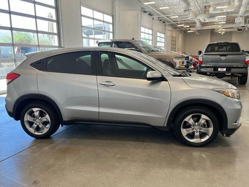 2017 Honda HR-V LX