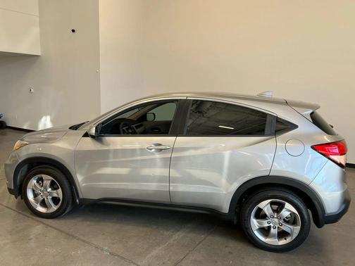 2017 Honda HR-V LX