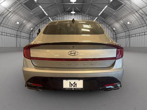 Shimmering Silver Pearl 2021 Hyundai SONATA SE