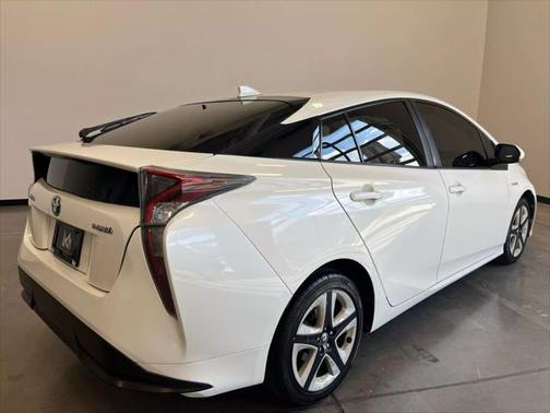 2017 Toyota Prius Three Touring