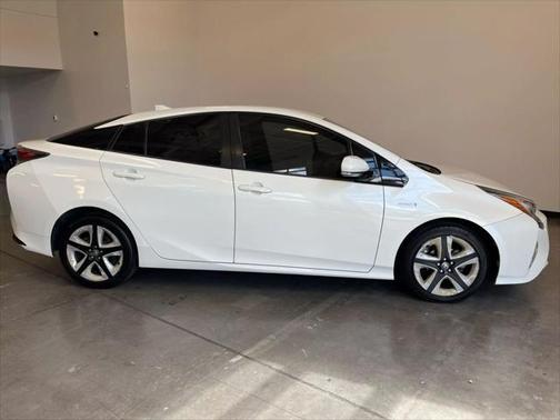 2017 Toyota Prius Three Touring