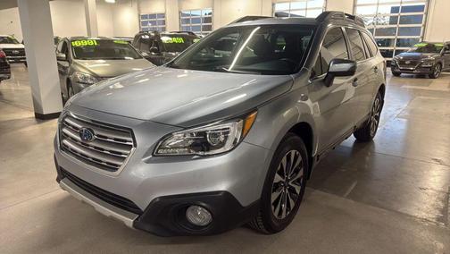 Crystal White Pearl 2016 Subaru Outback 2.5i Limited