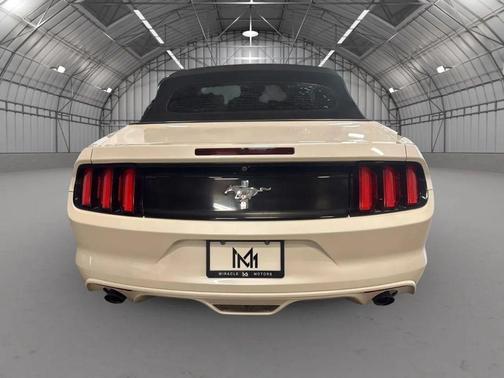 White 2017 Ford Mustang V6