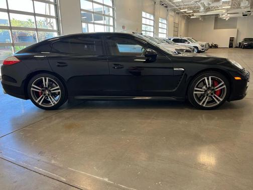 2012 Porsche Panamera Turbo S