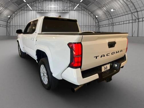 Ice Cap 2024 Toyota Tacoma SR5