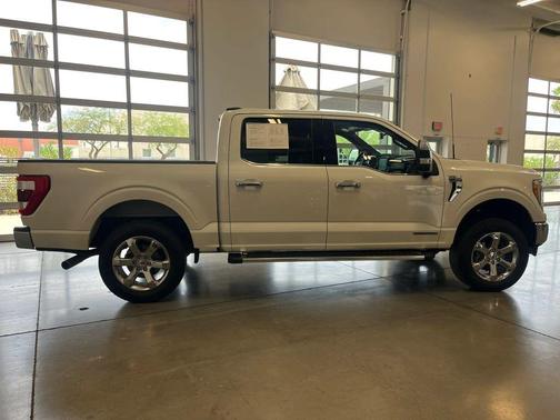 Star White Metallic Tri-Coat 2022 Ford F-150 Lariat