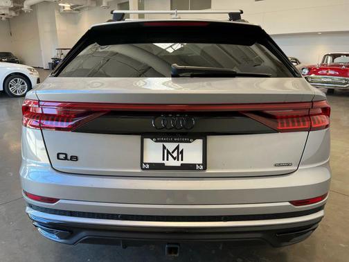 2021 Audi Q8 55 Premium Plus
