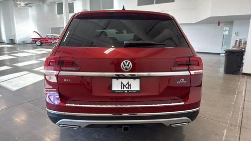 2018 Volkswagen Atlas 3.6L SEL Premium